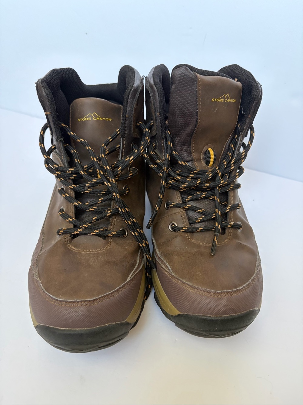 Stone Canyon Boy’s Hiking Boot (Size 6)